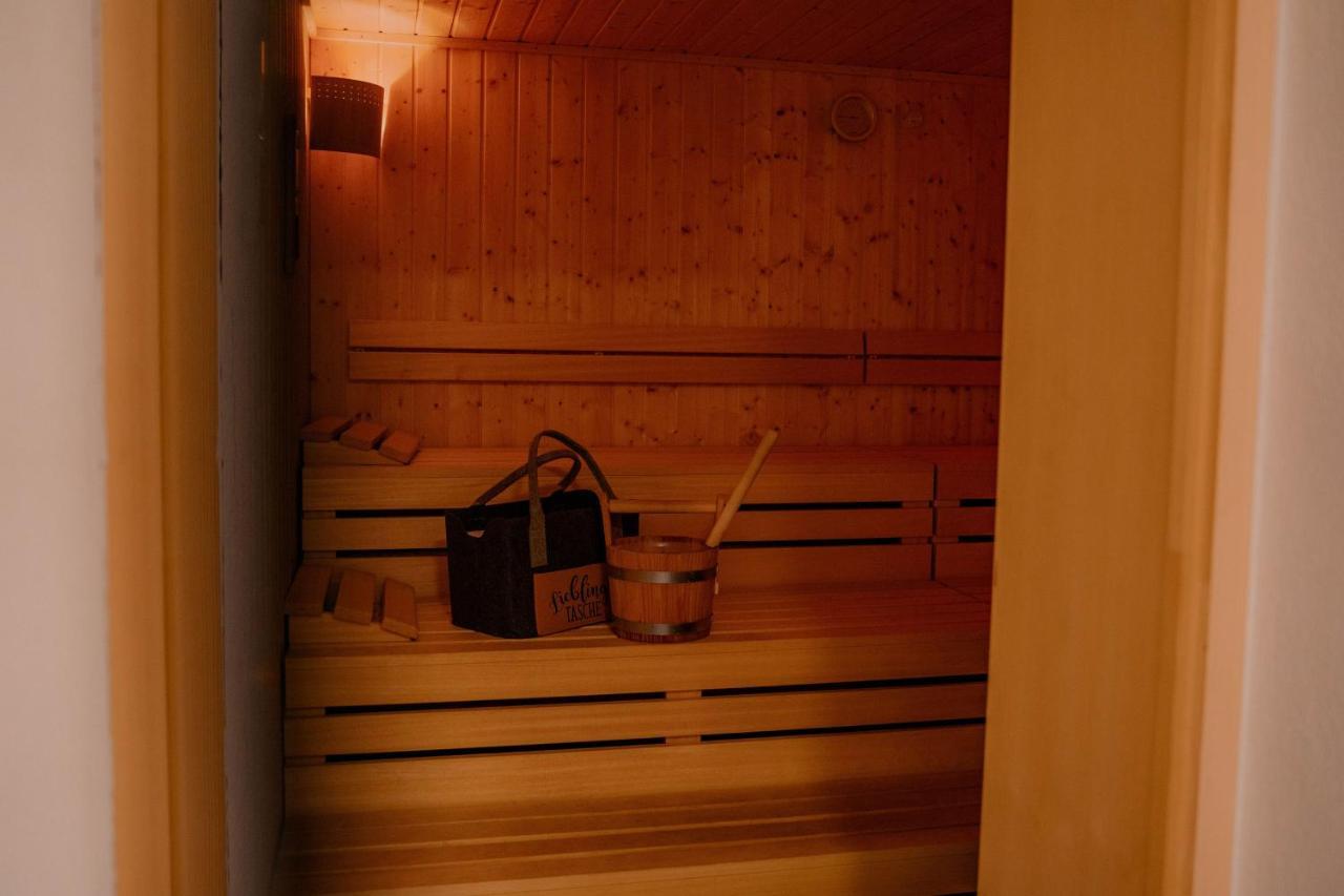 Haus Schluder - Familie Stanitzer Hotell Weissensee Exteriör bild