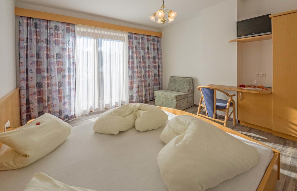 Haus Schluder - Familie Stanitzer Hotell Weissensee Rum bild
