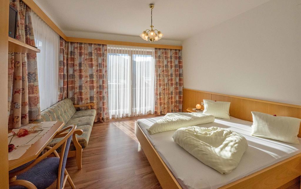 Haus Schluder - Familie Stanitzer Hotell Weissensee Rum bild
