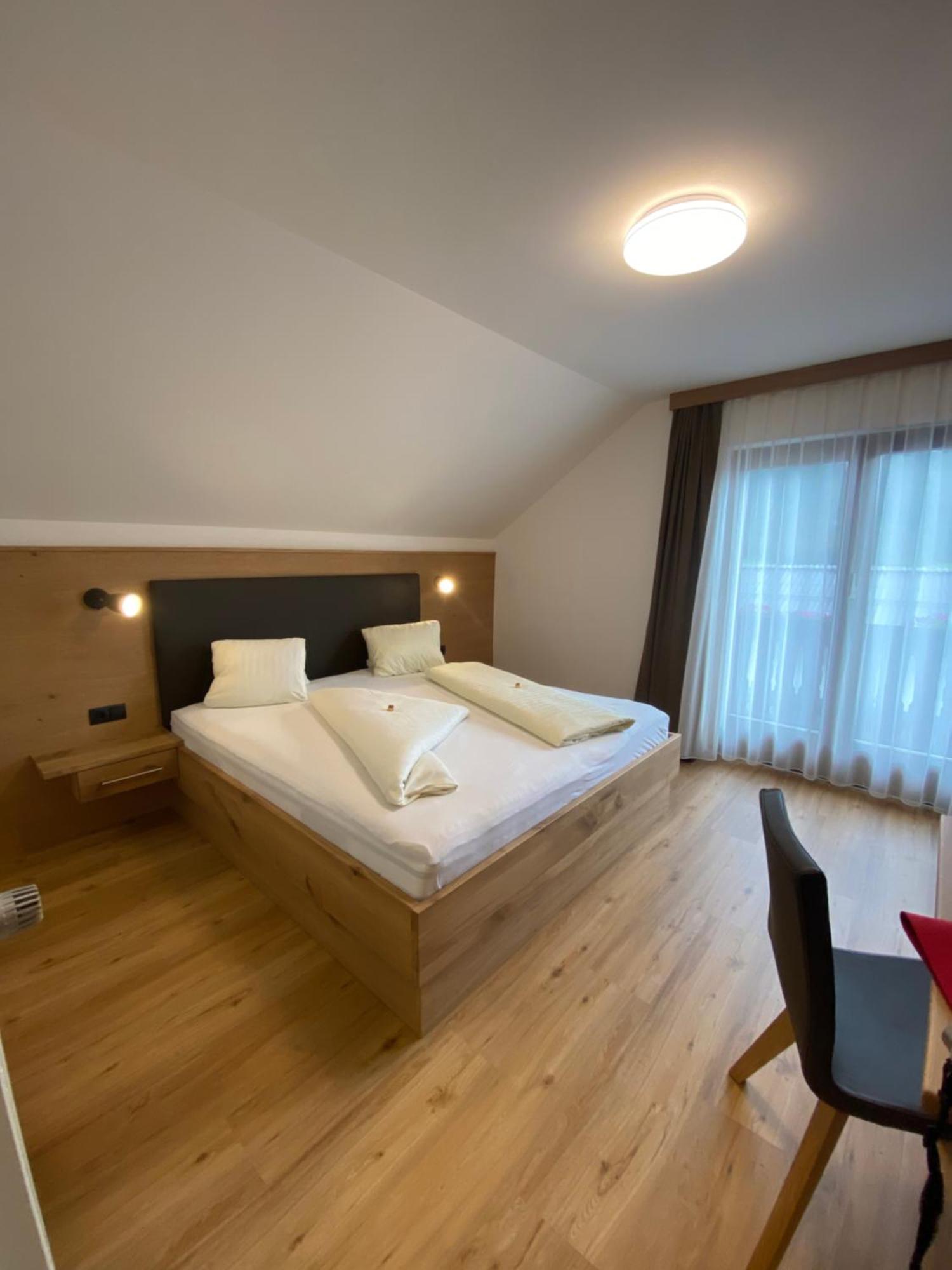 Haus Schluder - Familie Stanitzer Hotell Weissensee Exteriör bild