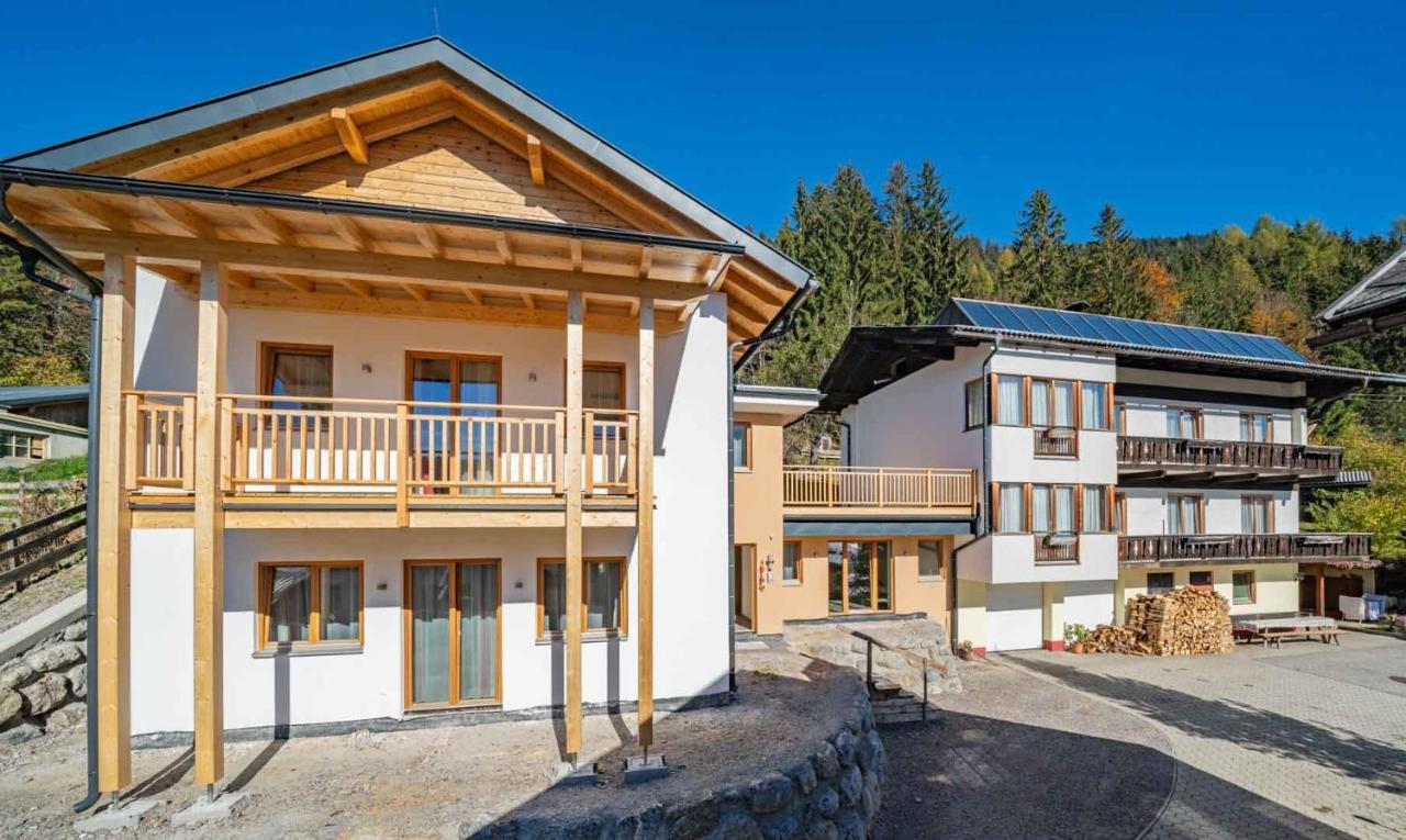 Haus Schluder - Familie Stanitzer Hotell Weissensee Exteriör bild